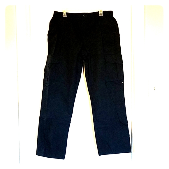 Genuine Gear Other - Mens' Black Cargo Pants